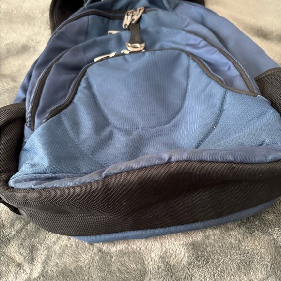 Swiss Army Airflow laptop backpack pre owned - Picture 11 of 13